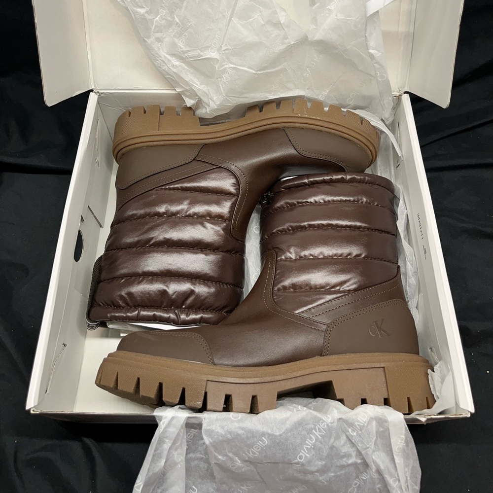 Calvin Klein Women's Relika Ankle Boot Size 10